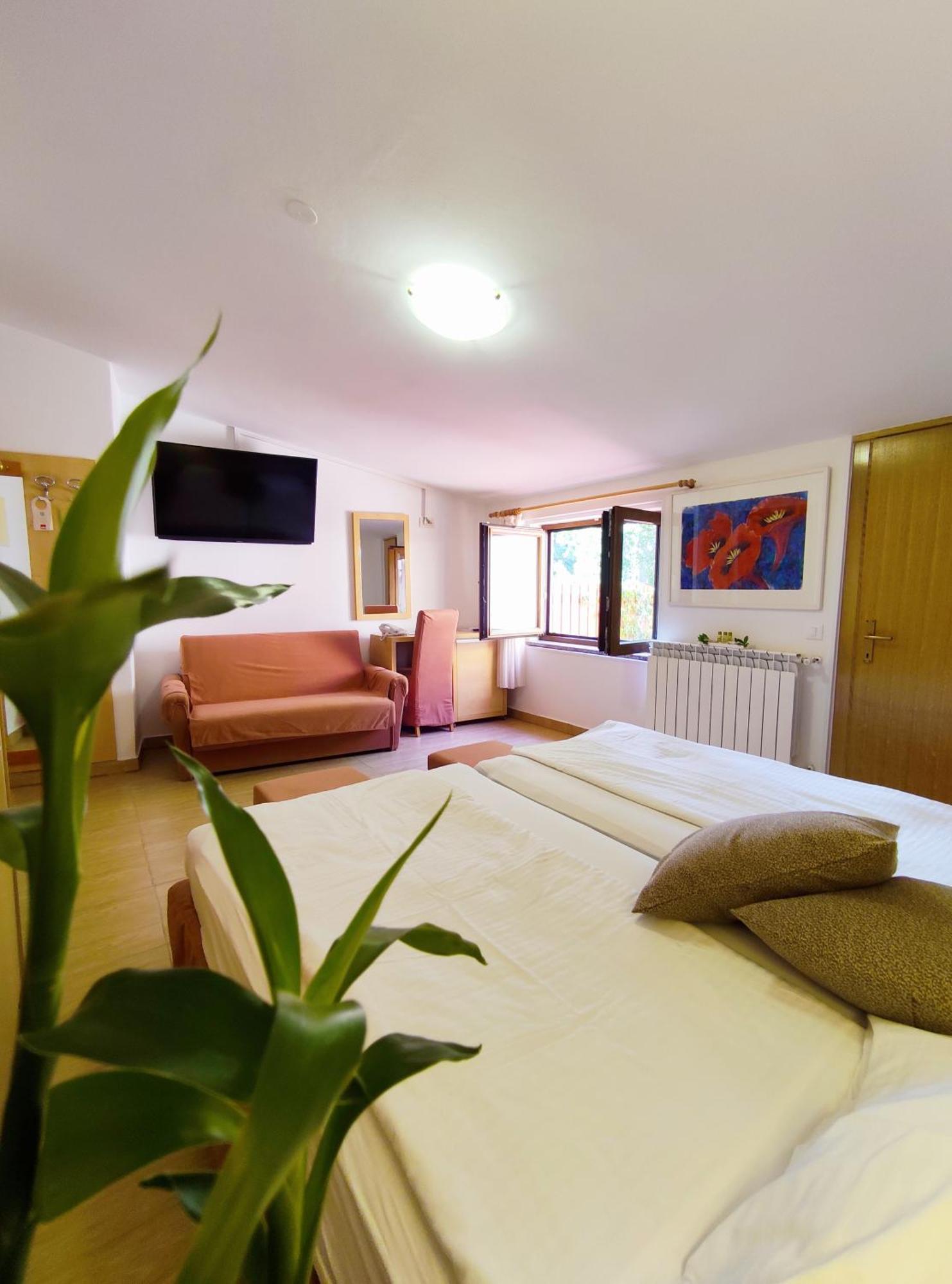 Boutique Hotel Santa Maria Novigrad Istria Exterior foto